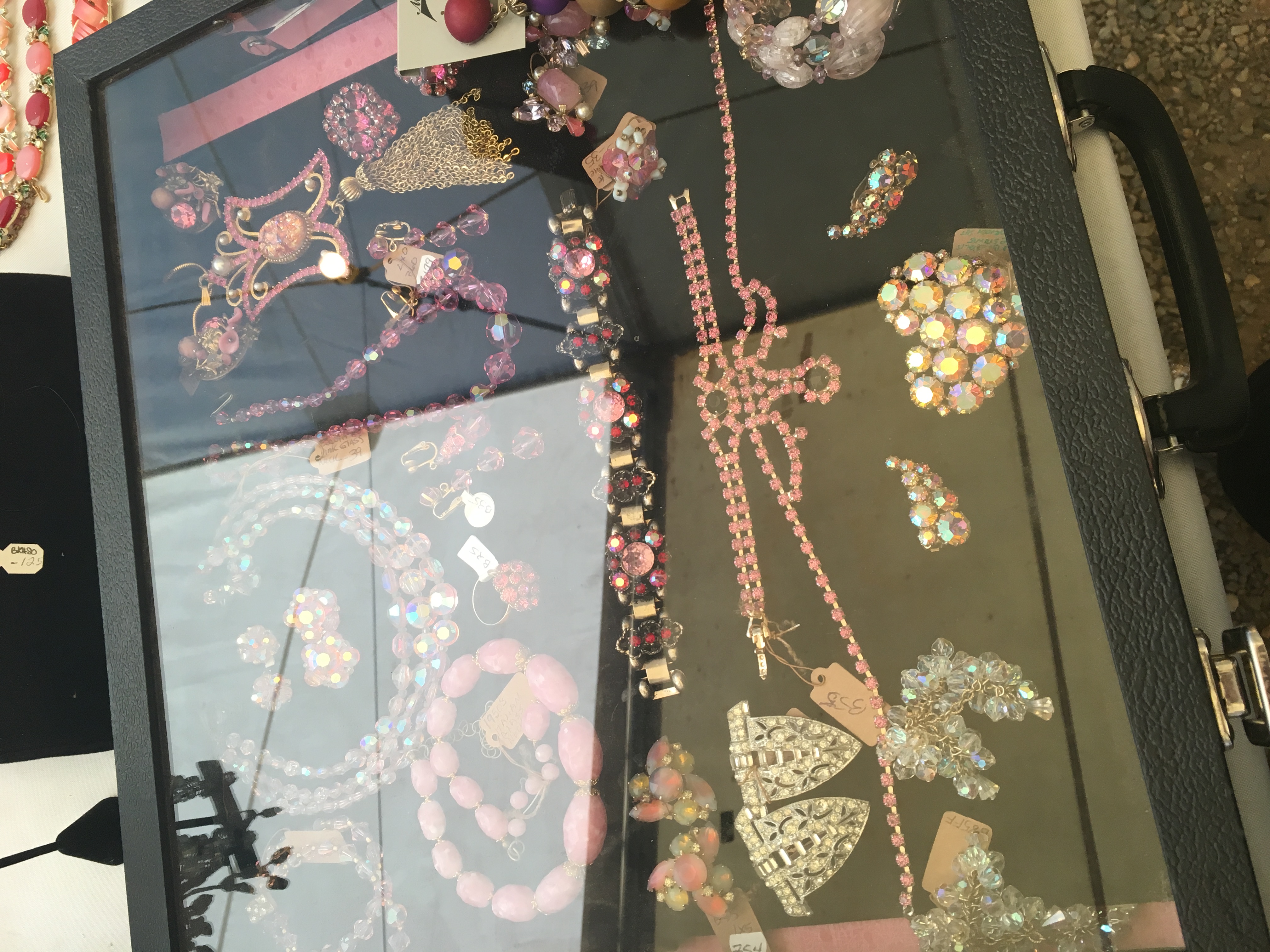 brimfield antique market fashion